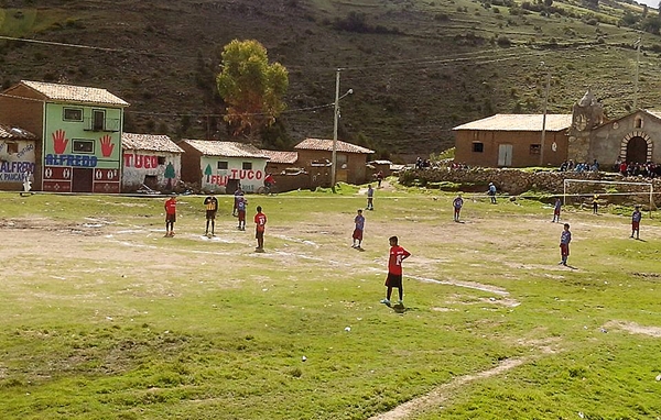 La Copa Perú se juega en una plaza, sin problemas. 
