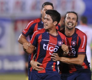 Díaz, gritando a puro pulmón su primer gol en Primera. Fue contra Nacional, Fecha 10 del Clausura 2014.